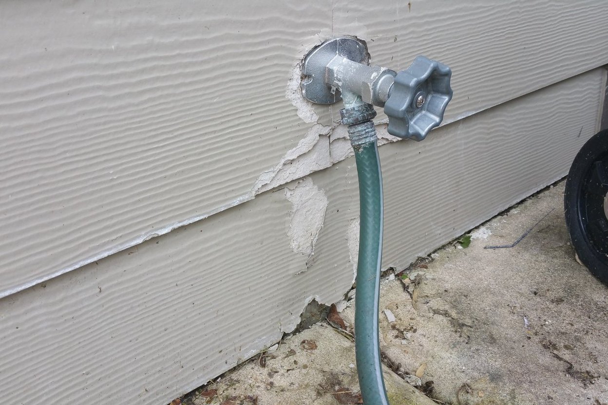 Hose Bib Covers Before the First Hard Freeze